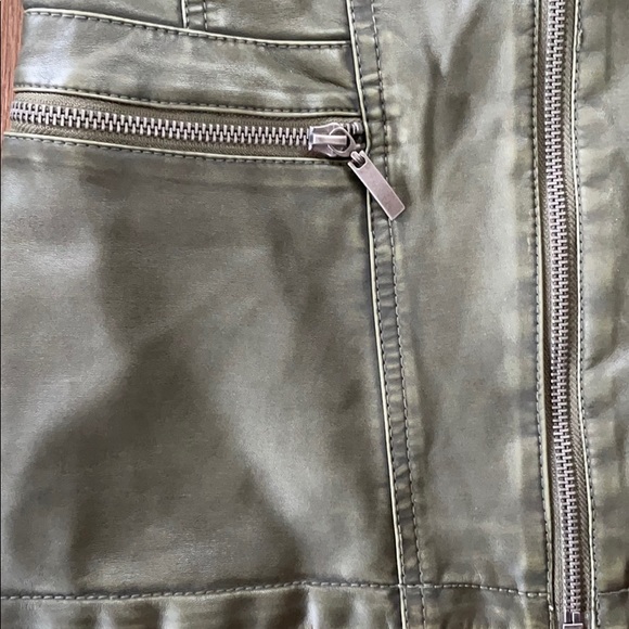 Faux leather jacket- kismet - Picture 9 of 10